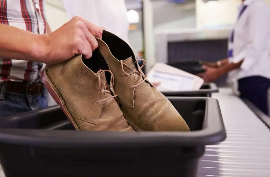 tsa shoes off