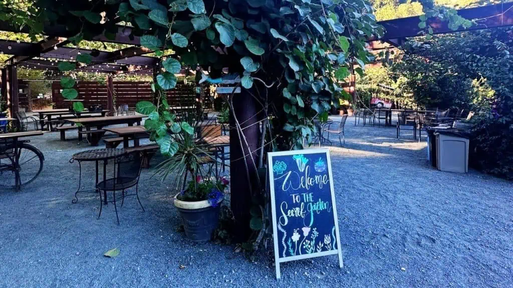 Sycamore Mineral Springs Secret Garden