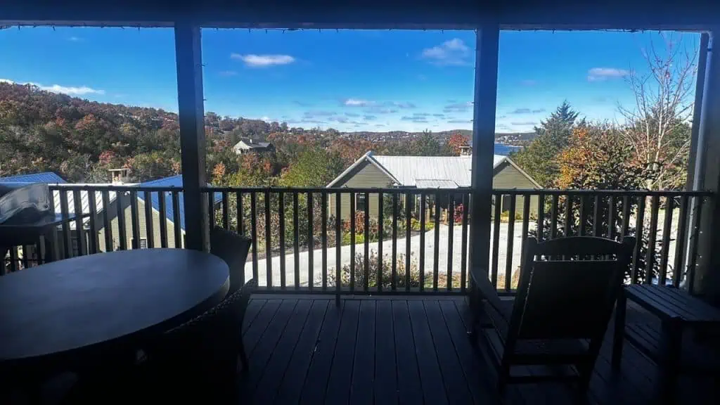 Big Cedar Lodge Lakeside Cottage Porch 