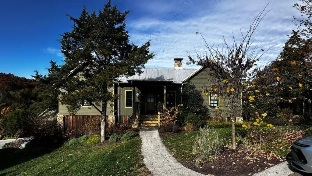 Big Cedar Lodge Lakeside Cottage