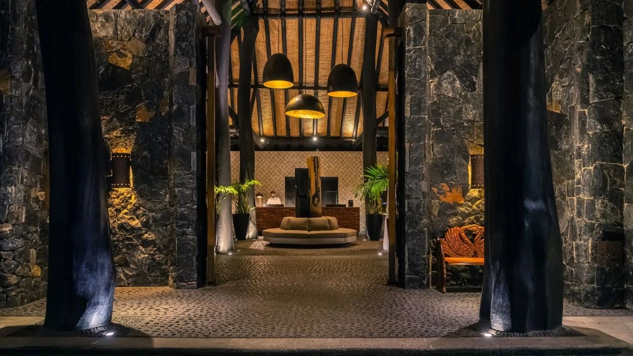 Thompson Zihuatanejo Lobby