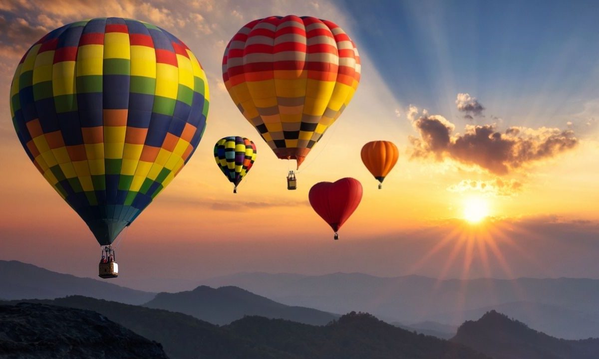 Hot Air Balloons at Sun Rise