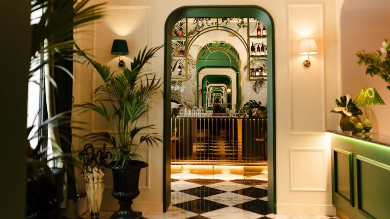 La Gemma Hotel Lobby