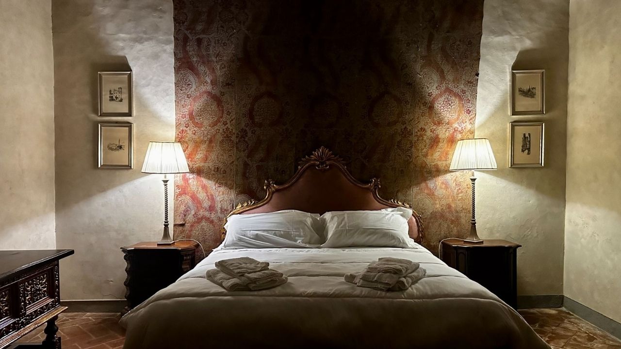 Bedroom of Il Giardino Suite