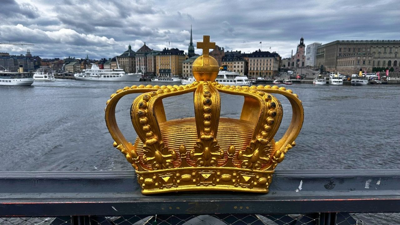 Gilded Crown on Skeppsholmsbron